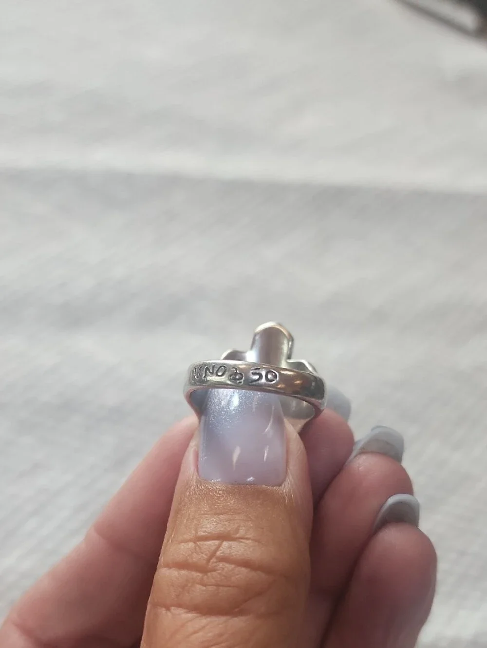 Uno De 50 Honeycomb Ring Size 7 - Picture 2 of 3